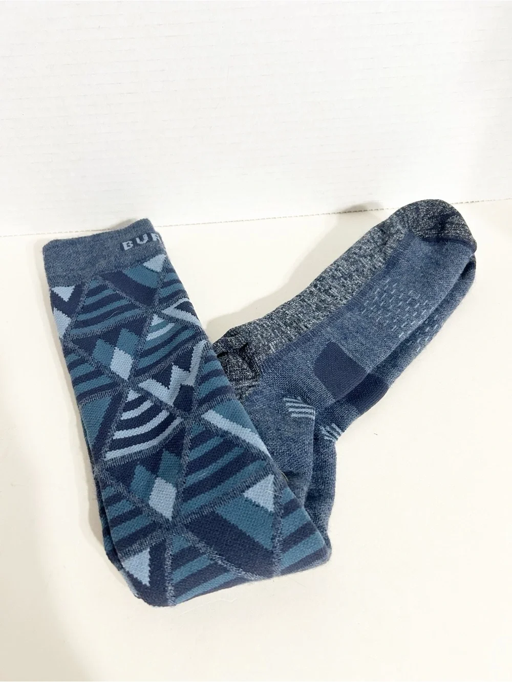 Burton Snowboard Ski Socks Geometric Print Blue Gray Merino Wool Performance